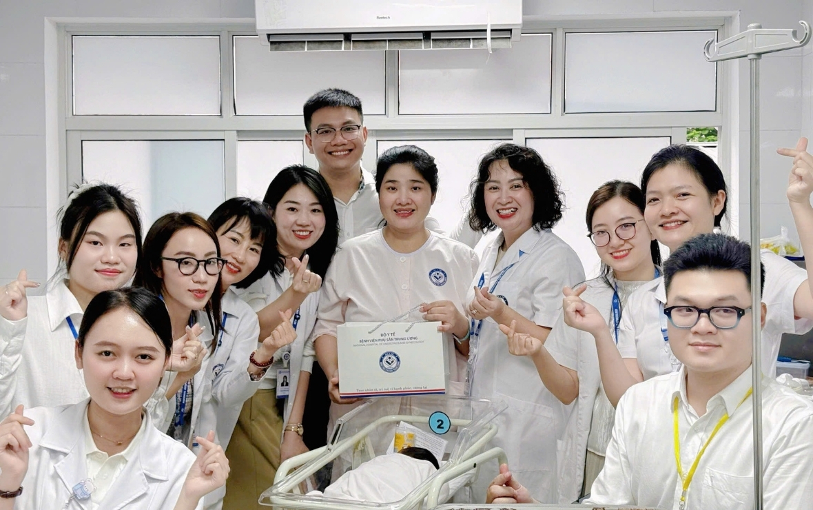 "For mothers and baby - For Vietnamese stature" project accompanies the National Hospital of Obstetrics and Gynecology in implementing a series of healthcare activities for 180 mothers and patients